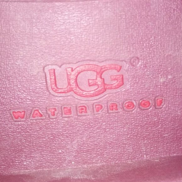 Ugg Burgundy Waterproof Rain Snow Boots Size 6 EUC - Picture 12 of 12